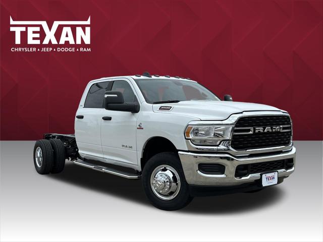 2024 RAM Ram 3500 Chassis Cab RAM 3500 SLT CREW CAB CHASSIS 4X4 60 CA