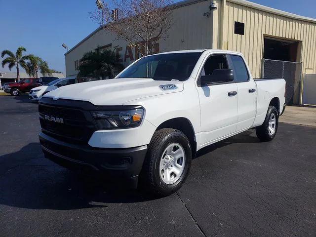 2024 RAM Ram 1500 RAM 1500 TRADESMAN QUAD CAB 4X4 64 BOX