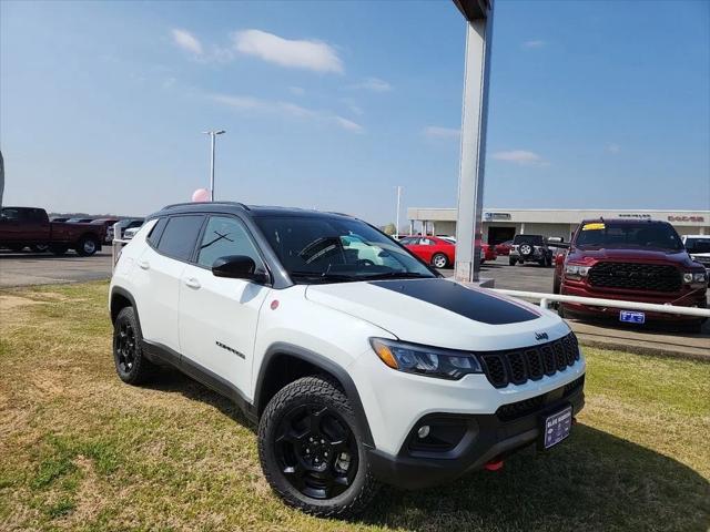 2024 Jeep Compass COMPASS TRAILHAWK 4X4