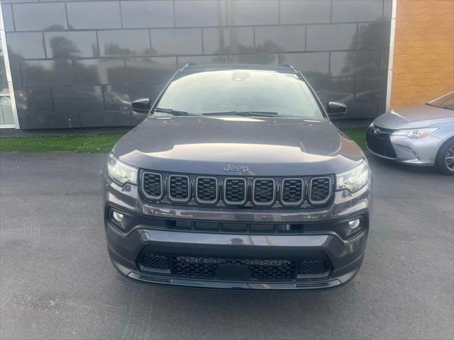 2024 Jeep Compass COMPASS LATITUDE 4X4