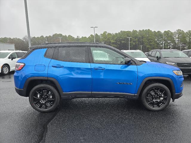 2024 Jeep Compass COMPASS LATITUDE 4X4