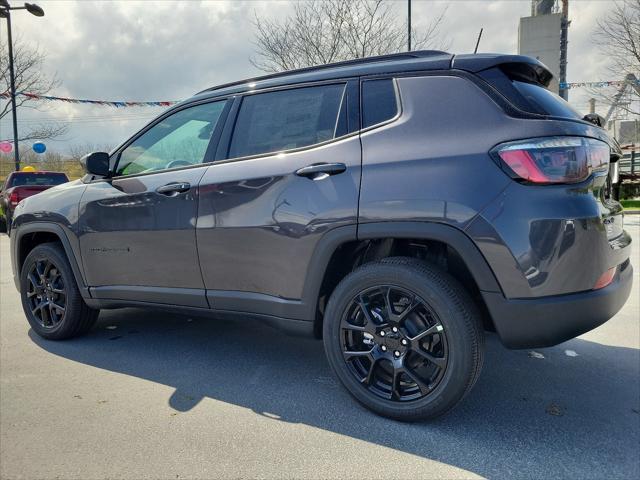 2024 Jeep Compass COMPASS LATITUDE 4X4