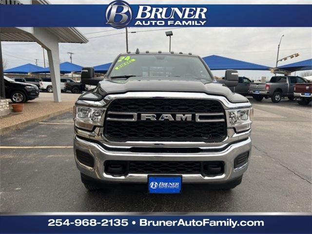 2024 RAM Ram 3500 RAM 3500 TRADESMAN CREW CAB 4X4 8 BOX