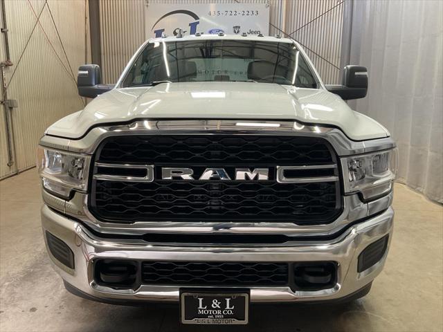 2024 RAM Ram 3500 Chassis Cab RAM 3500 TRADESMAN CREW CAB CHASSIS 4X4 60 CA