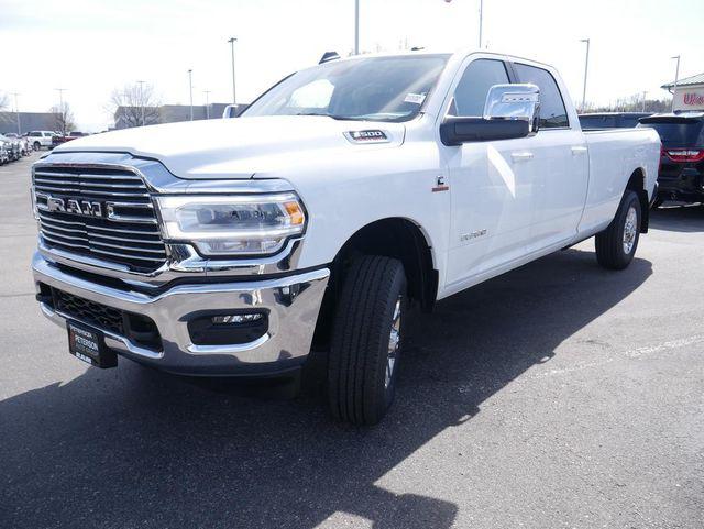 2024 RAM Ram 3500 RAM 3500 LARAMIE CREW CAB 4X4 8 BOX