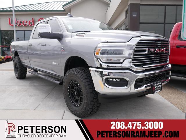 2024 RAM Ram 3500 RAM 3500 LARAMIE CREW CAB 4X4 8 BOX