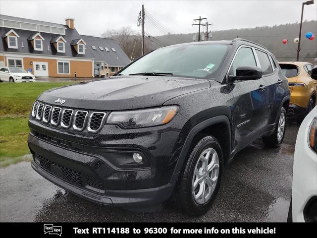 2024 Jeep Compass COMPASS LATITUDE 4X4