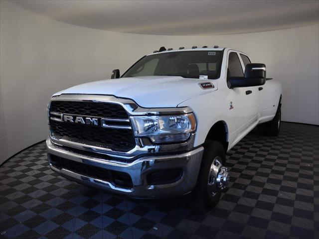 2024 RAM Ram 3500 RAM 3500 TRADESMAN CREW CAB 4X4 8 BOX