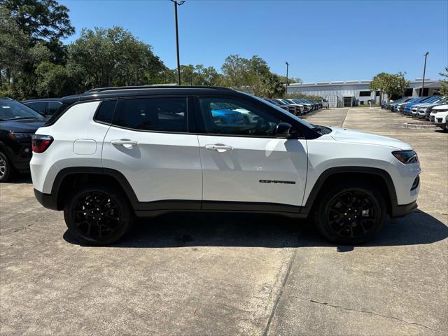 2024 Jeep Compass COMPASS LATITUDE 4X4