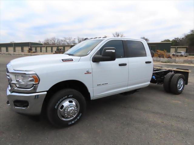 2024 RAM Ram 3500 Chassis Cab RAM 3500 SLT CREW CAB CHASSIS 4X4 60 CA