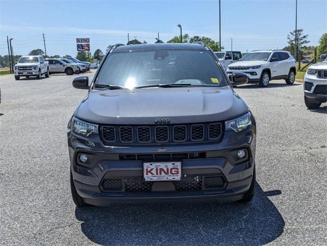 2024 Jeep Compass COMPASS LATITUDE 4X4