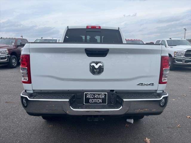 2024 RAM Ram 2500 RAM 2500 TRADESMAN CREW CAB 4X4 64 BOX