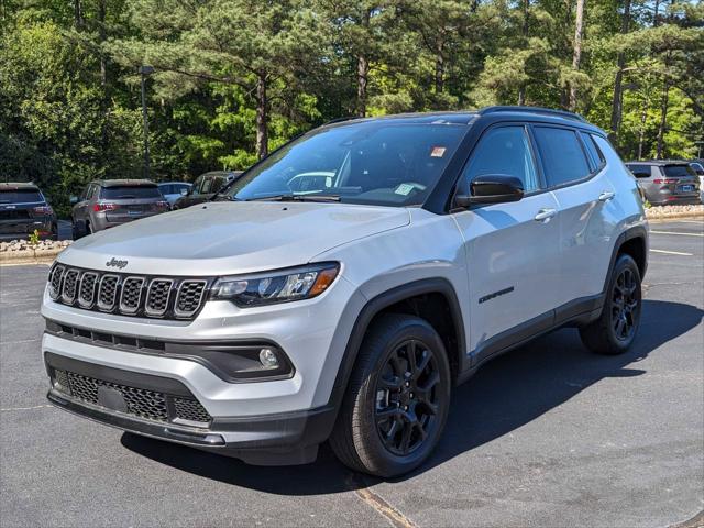 2024 Jeep Compass COMPASS LATITUDE 4X4