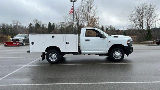 2024 RAM Ram 3500 RAM 3500 TRADESMAN REGULAR CAB 4X4 8 BOX