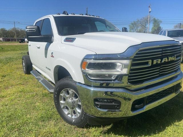 2024 RAM Ram 3500 Chassis Cab RAM 3500 LARAMIE CREW CAB CHASSIS 4X4 60 CA