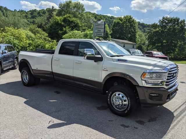 2024 RAM Ram 3500 RAM 3500 LIMITED LONGHORN CREW CAB 4X4 8 BOX