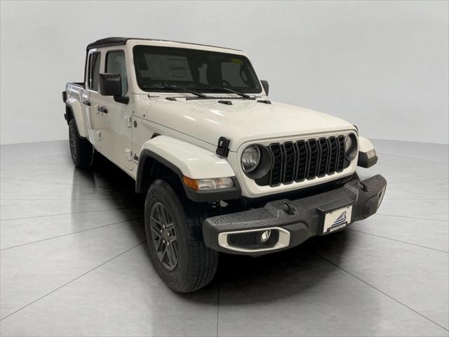 2024 Jeep Gladiator GLADIATOR SPORT S 4X4