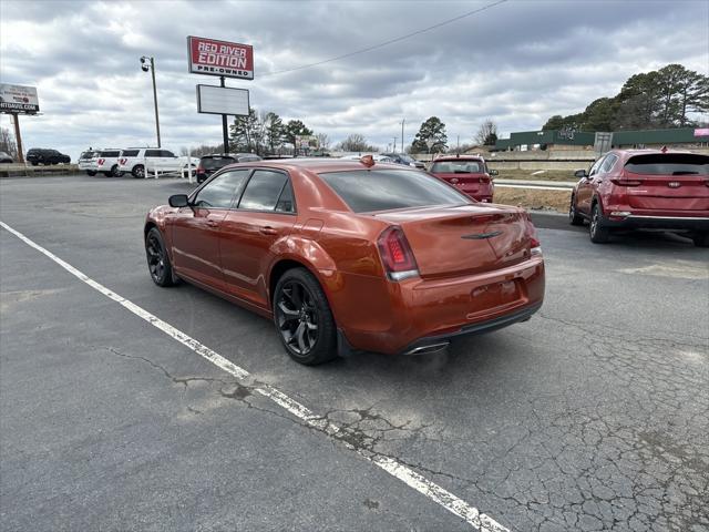 2021 Chrysler 300 Touring 2021 Chrysler 300 Touring