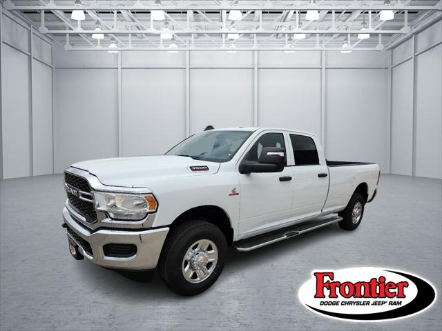 2024 RAM Ram 3500 RAM 3500 TRADESMAN CREW CAB 4X4 8 BOX