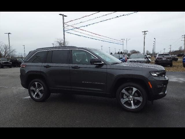 2024 Jeep Grand Cherokee GRAND CHEROKEE LIMITED 4X4