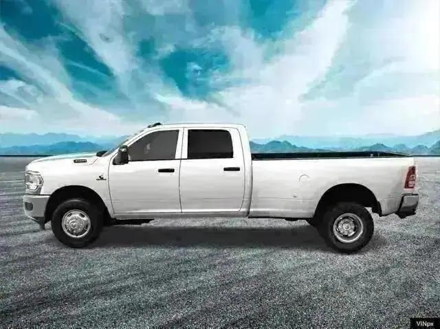2024 RAM Ram 3500 RAM 3500 TRADESMAN CREW CAB 4X4 8 BOX