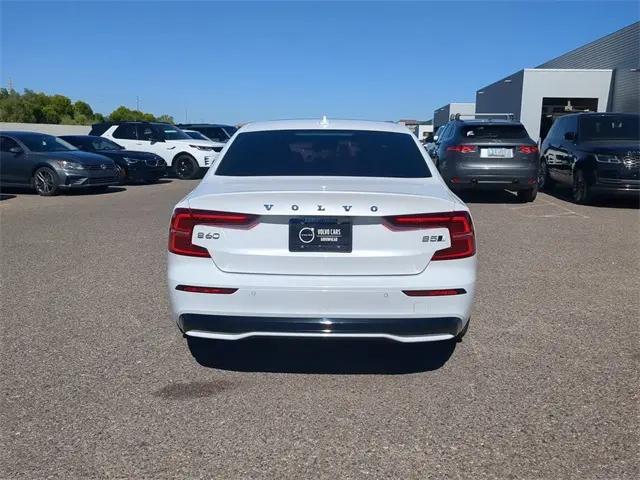 2023 Volvo S60 B5 Plus Dark Theme