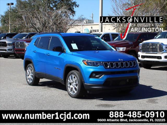 2024 Jeep Compass COMPASS LATITUDE LUX 4X4