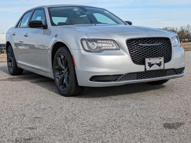 2023 Chrysler Chrysler 300 300 TOURING