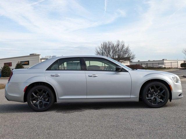 2023 Chrysler Chrysler 300 300 TOURING