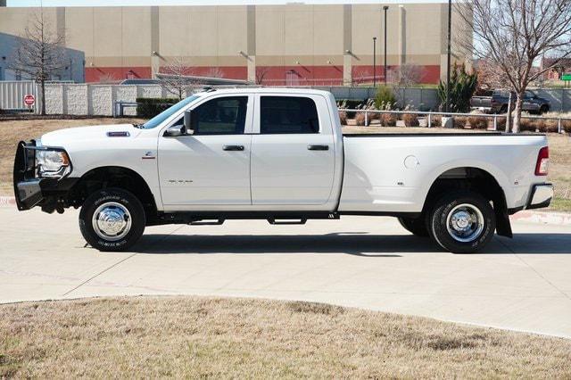 2022 RAM 3500 Tradesman Crew Cab 4x4 8 Box