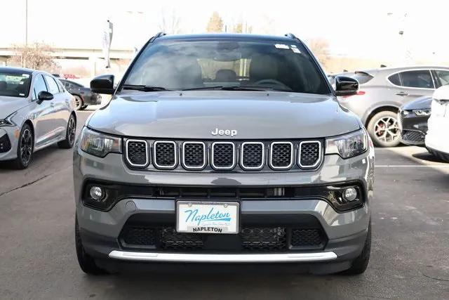 2024 Jeep Compass COMPASS LIMITED 4X4