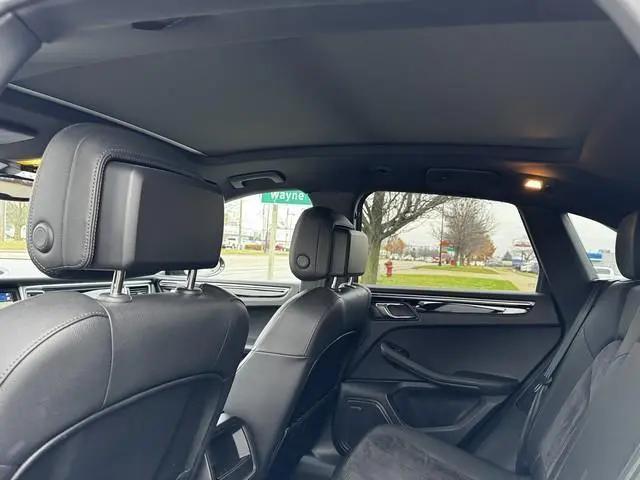2015 Porsche Macan S