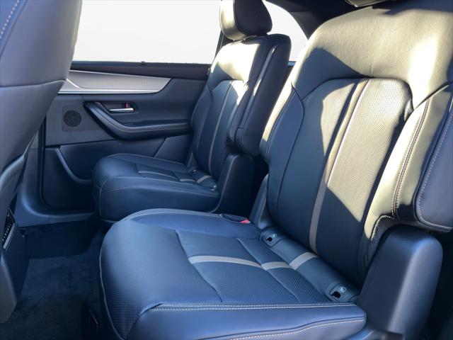 2024 Mazda X-90 Premium Plus