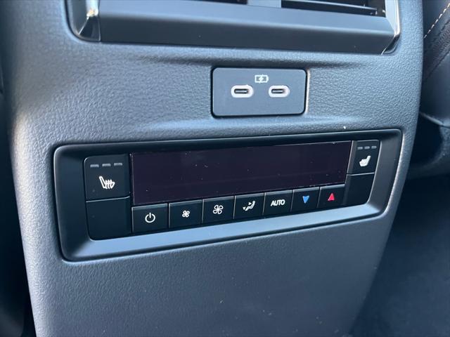 2024 Mazda X-90 Premium Plus