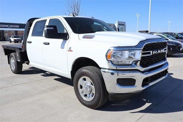 2024 RAM Ram 3500 RAM 3500 TRADESMAN CREW CAB 4X4 8 BOX