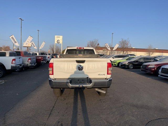 2024 RAM Ram 3500 RAM 3500 TRADESMAN CREW CAB 4X4 8 BOX