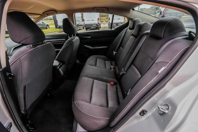 2022 Nissan Altima SV FWD