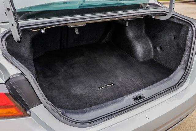 2022 Nissan Altima SV FWD