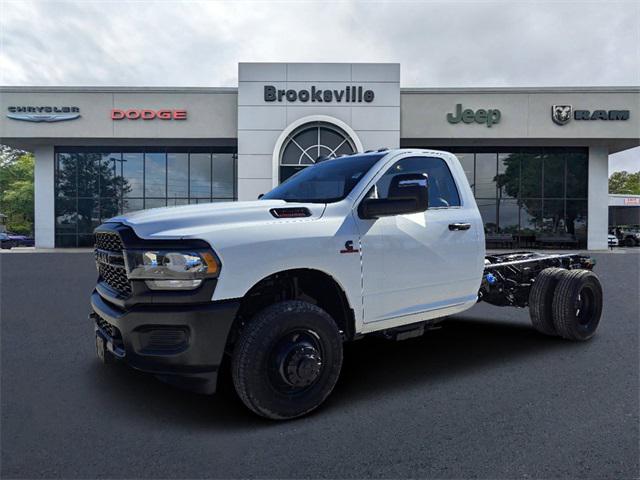 2024 RAM Ram 3500 Chassis Cab RAM 3500 TRADESMAN CHASSIS REGULAR CAB 4X4 60 CA