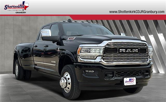 2024 RAM Ram 3500 RAM 3500 LIMITED CREW CAB 4X4 8 BOX