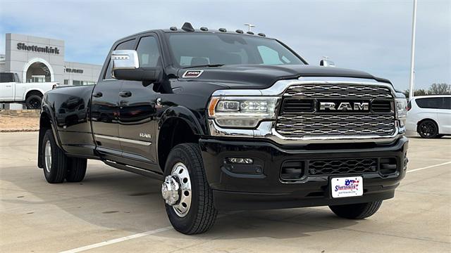 2024 RAM Ram 3500 RAM 3500 LIMITED CREW CAB 4X4 8 BOX