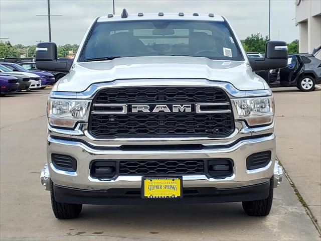 2024 RAM Ram 3500 Chassis Cab RAM 3500 TRADESMAN CREW CAB CHASSIS 4X4 60 CA