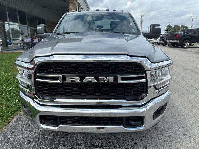 2024 RAM Ram 3500 Chassis Cab RAM 3500 TRADESMAN CREW CAB CHASSIS 4X4 60 CA