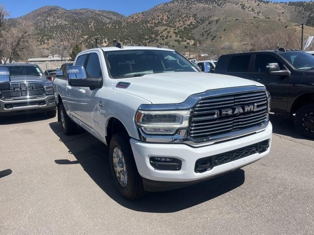 2024 RAM Ram 3500 RAM 3500 LARAMIE CREW CAB 4X4 64 BOX