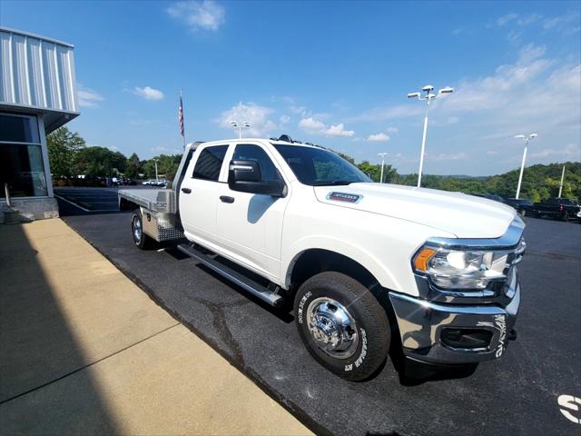 2024 RAM Ram 3500 Chassis Cab RAM 3500 TRADESMAN CREW CAB CHASSIS 4X4 60 CA