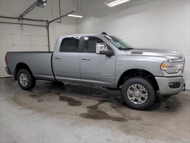 2024 RAM Ram 3500 RAM 3500 LARAMIE CREW CAB 4X4 8 BOX