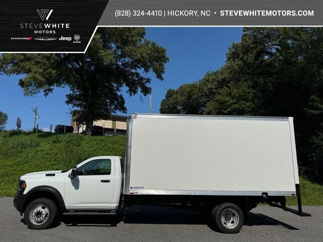 2024 RAM Ram 5500 Chassis Cab RAM 5500 TRADESMAN CHASSIS REGULAR CAB 4X2 120 CA