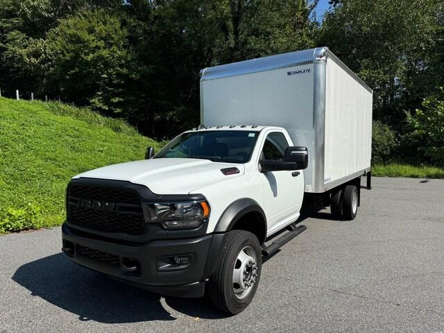2024 RAM Ram 5500 Chassis Cab RAM 5500 TRADESMAN CHASSIS REGULAR CAB 4X2 120 CA