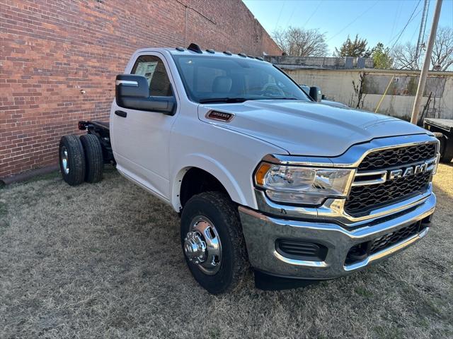 2024 RAM Ram 3500 Chassis Cab RAM 3500 TRADESMAN CHASSIS REGULAR CAB 4X4 60 CA