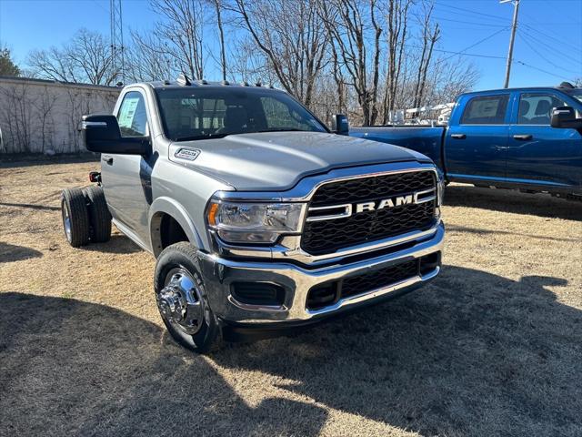 2024 RAM Ram 3500 Chassis Cab RAM 3500 TRADESMAN CHASSIS REGULAR CAB 4X4 60 CA